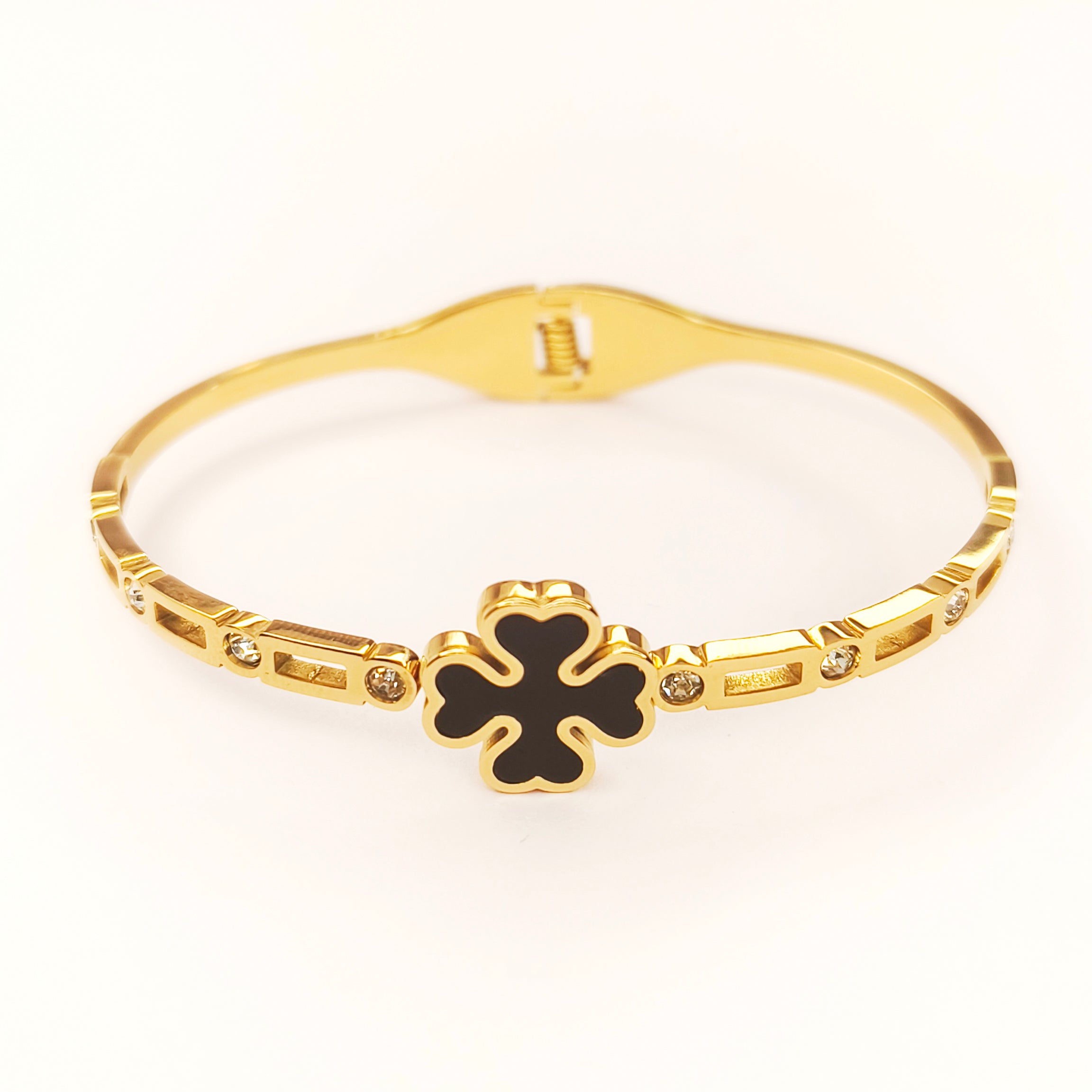 Fortune Clover Crystal Bracelet