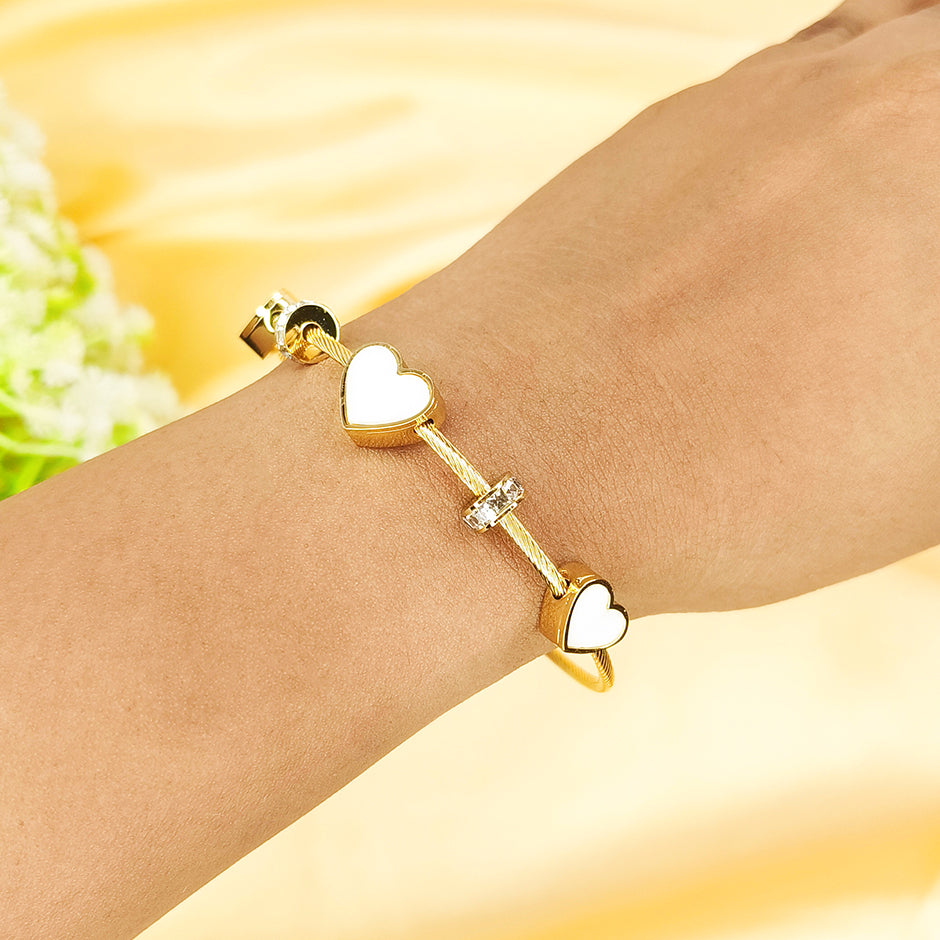 Golden Heart Twist Bracelet