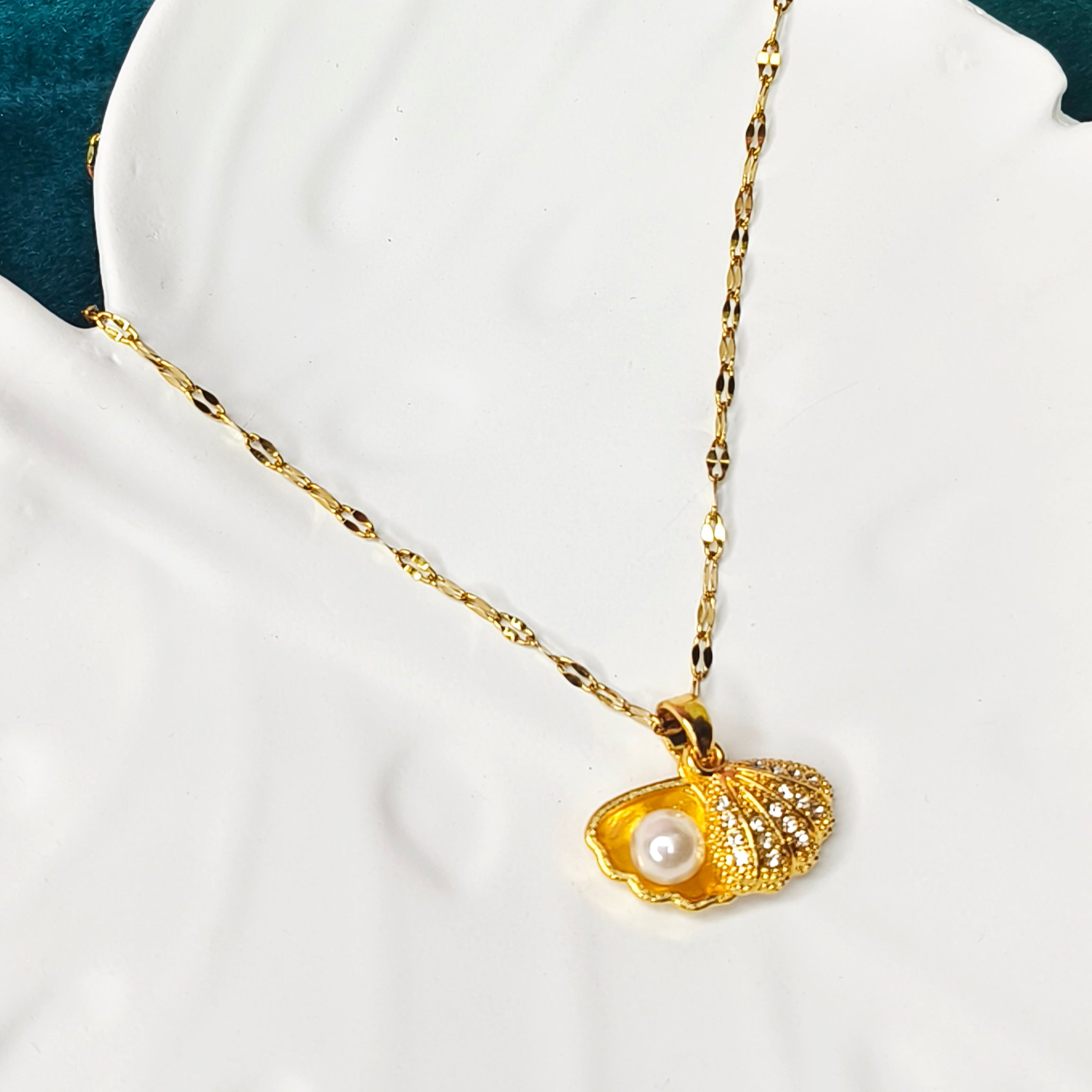 Ocean Pearl Necklace