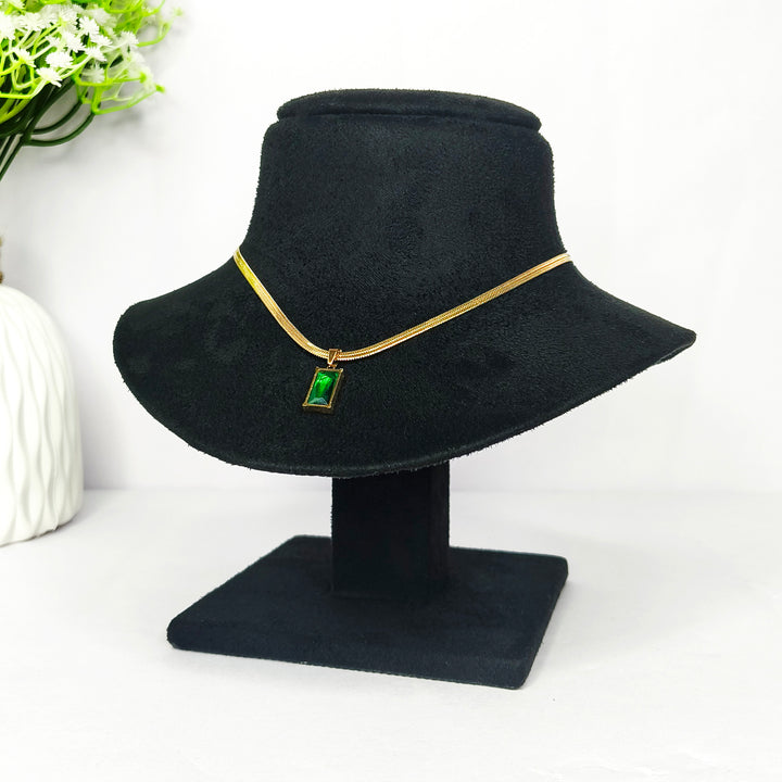Emerald Edge Necklace