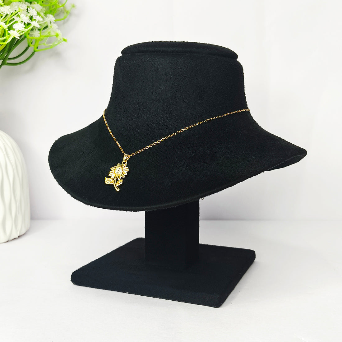 Sparkling Sunflower Pendant Necklace