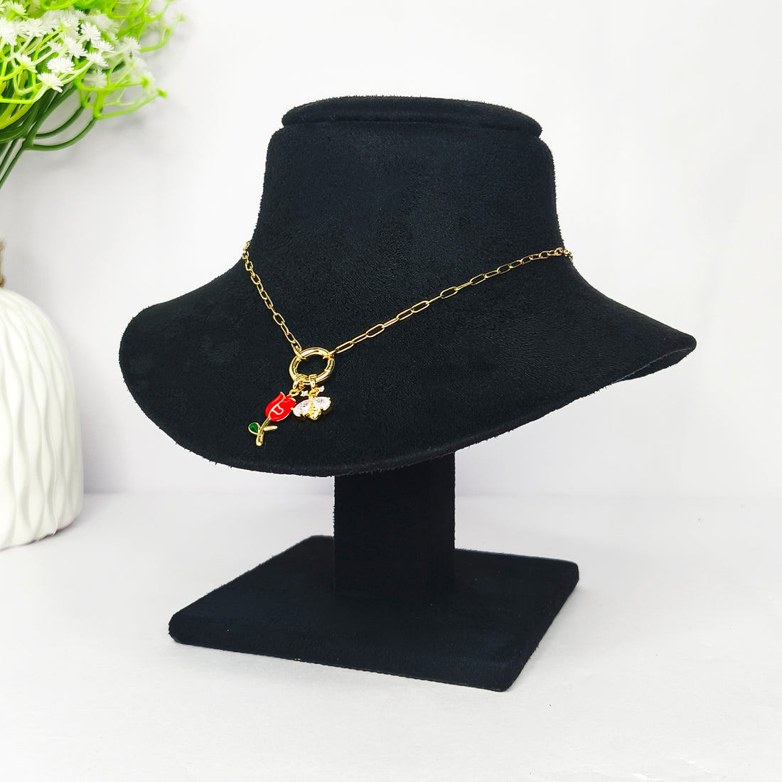 Rosy Tulip Bloom Necklace