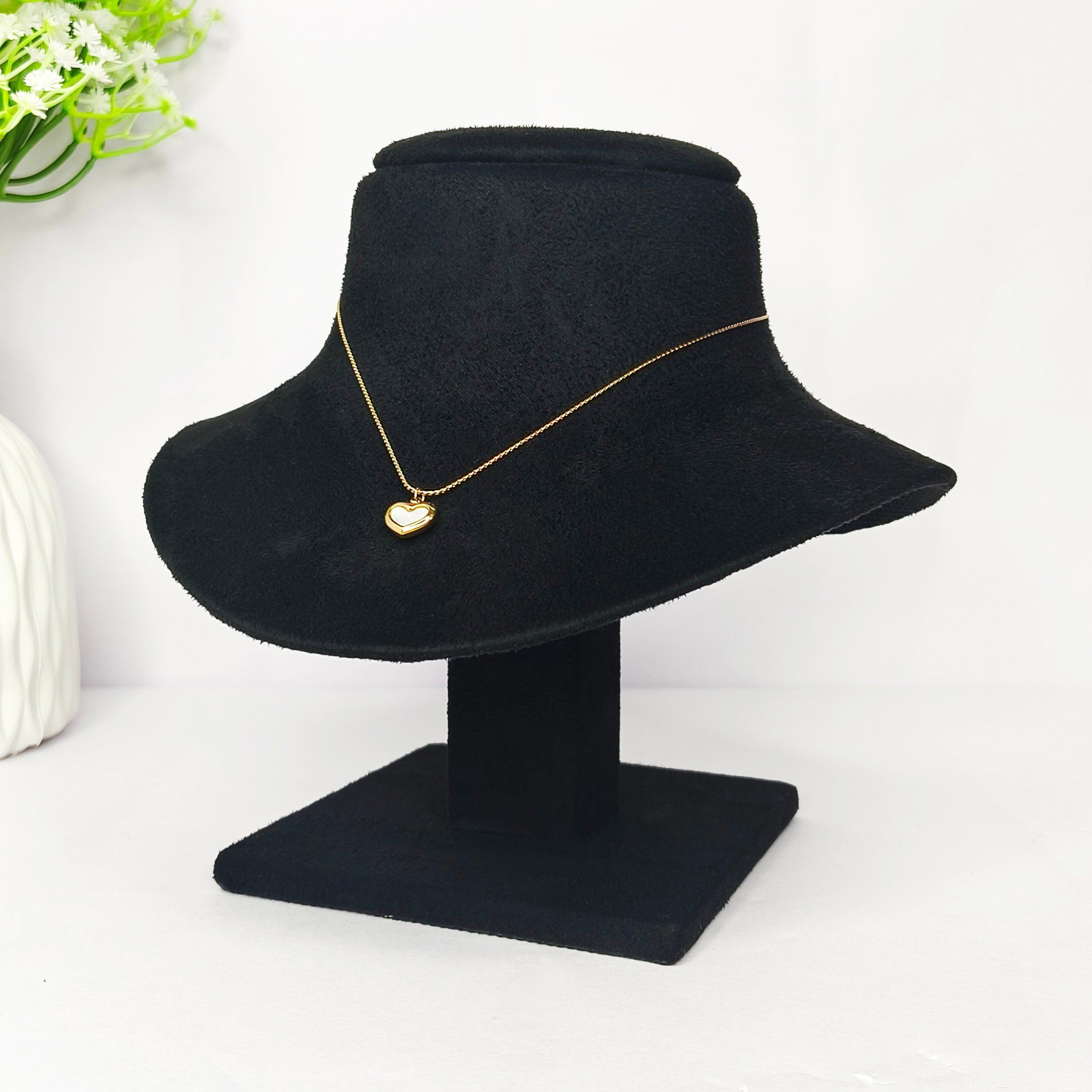 Pearl Muse Heart Necklace