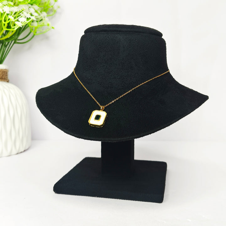 Royal Emerald Frame Necklace