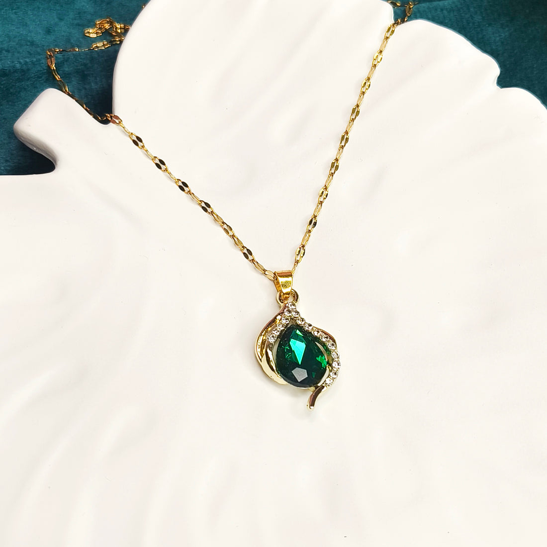 Royal Emerald Teardrop Necklace