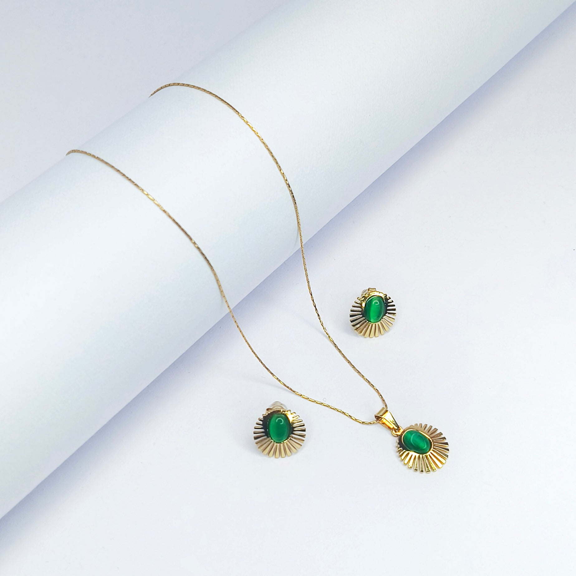 Emerald Royale Radiance Set