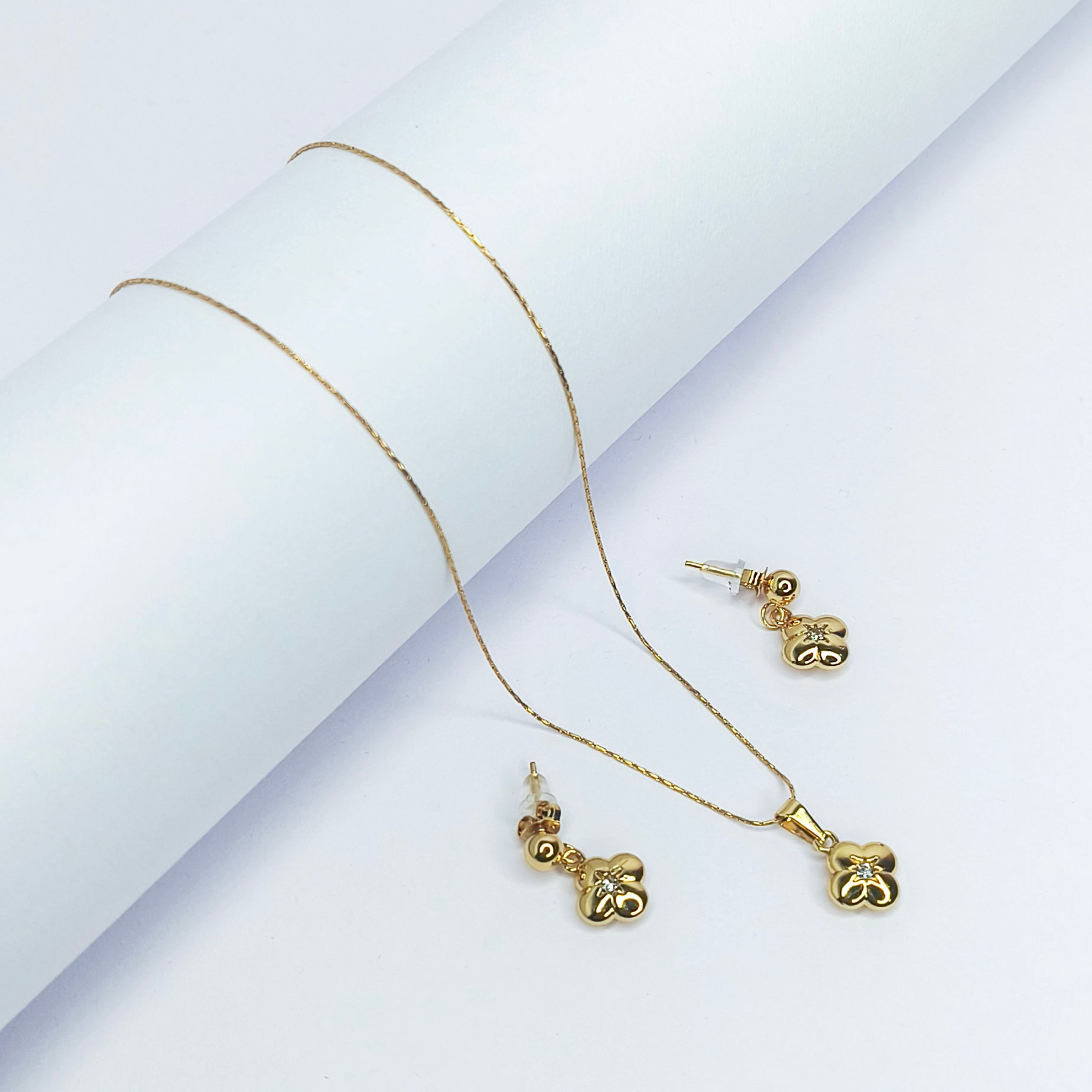 Golden Clover Charm Necklace Set