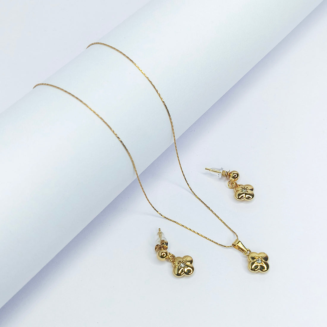 Golden Clover Charm Necklace Set