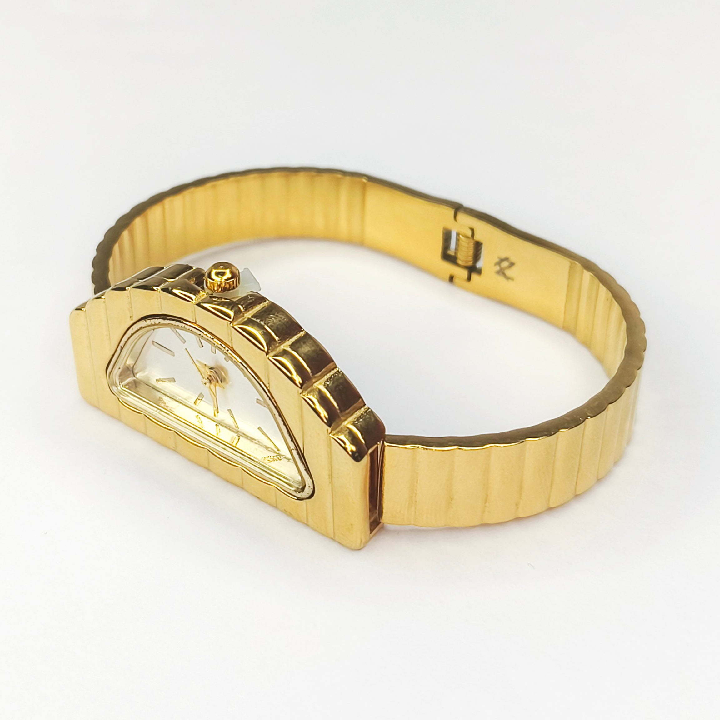 Gold Ribbed Oval Dial Bracelet Watch