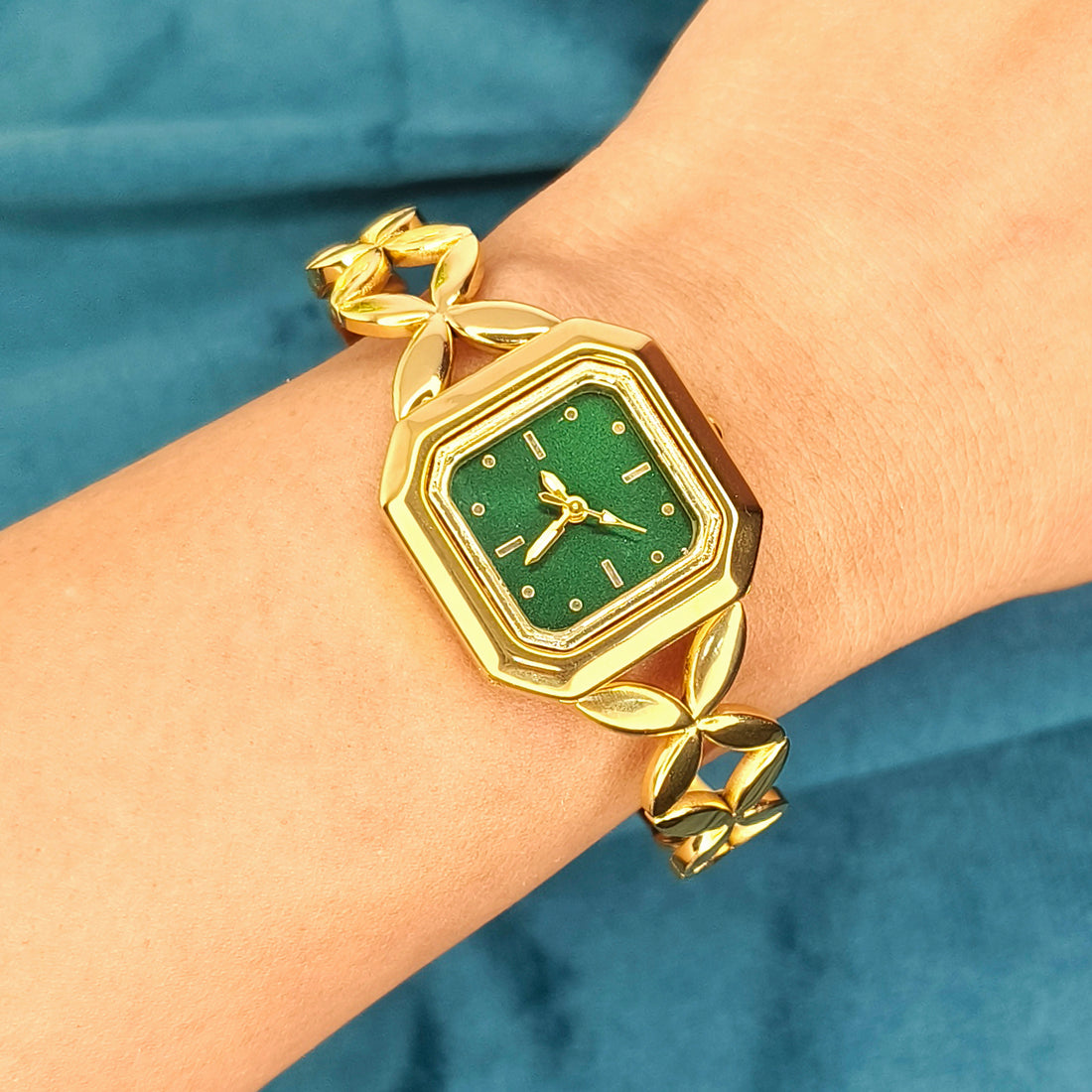 Emerald Petal Gold Bracelet Watch